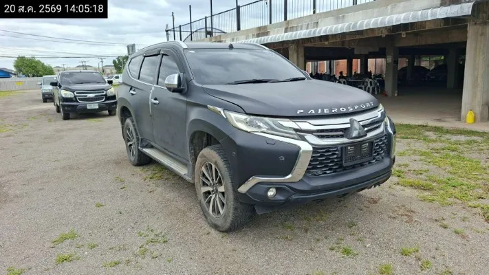 2017 Mitsubishi Pajero Sport – 3