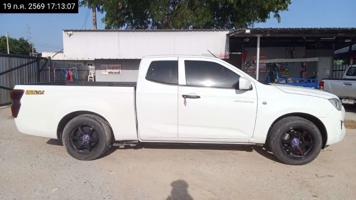 2020 Isuzu D-Max – 8